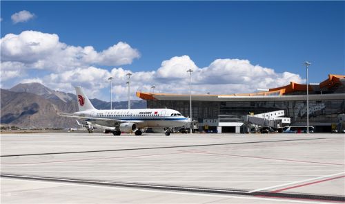 国航成功试飞拉萨贡嘎机场第二跑道(图2)